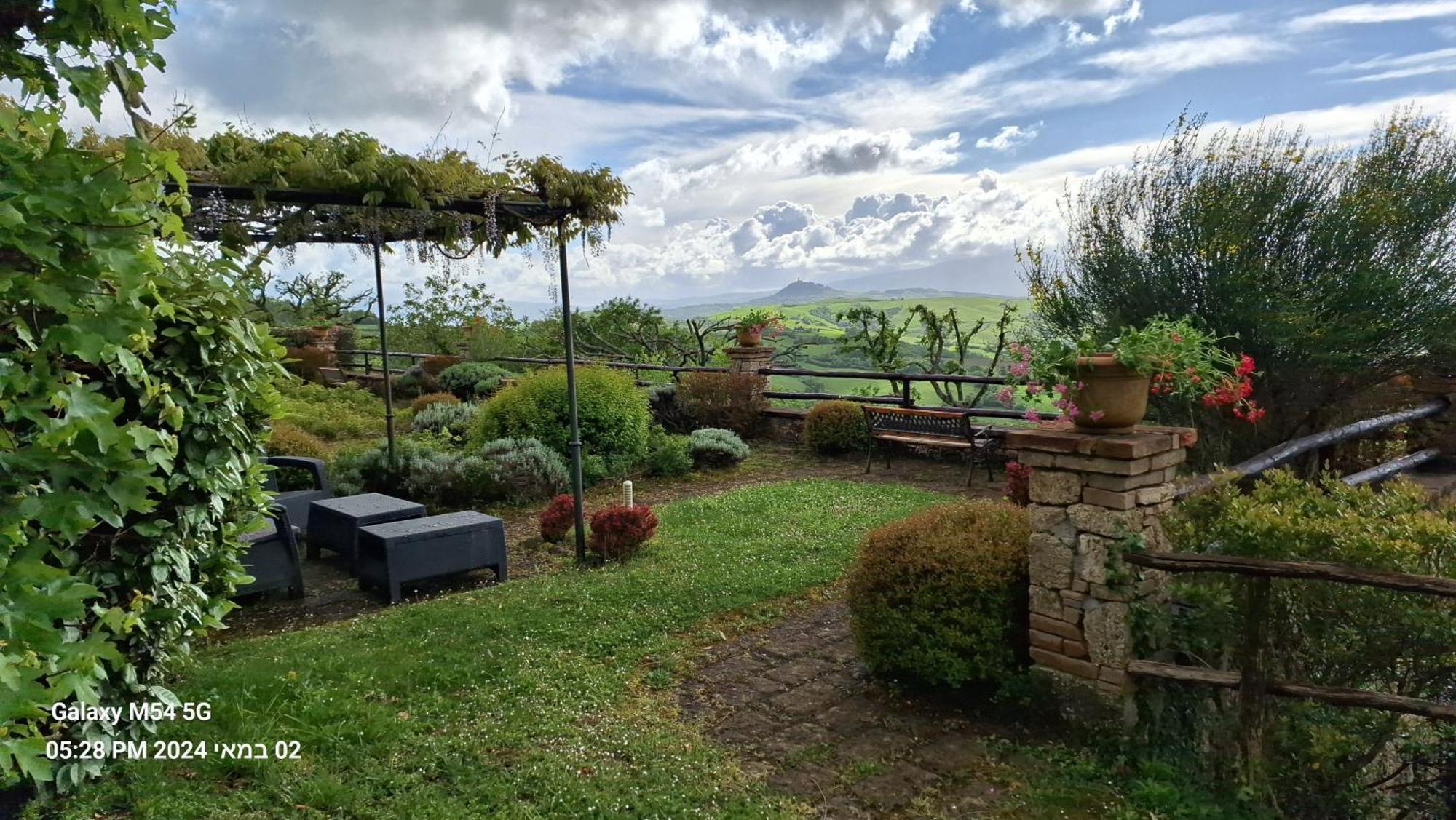 Borgo Fastelli Aparthotel Sarteano Exterior foto